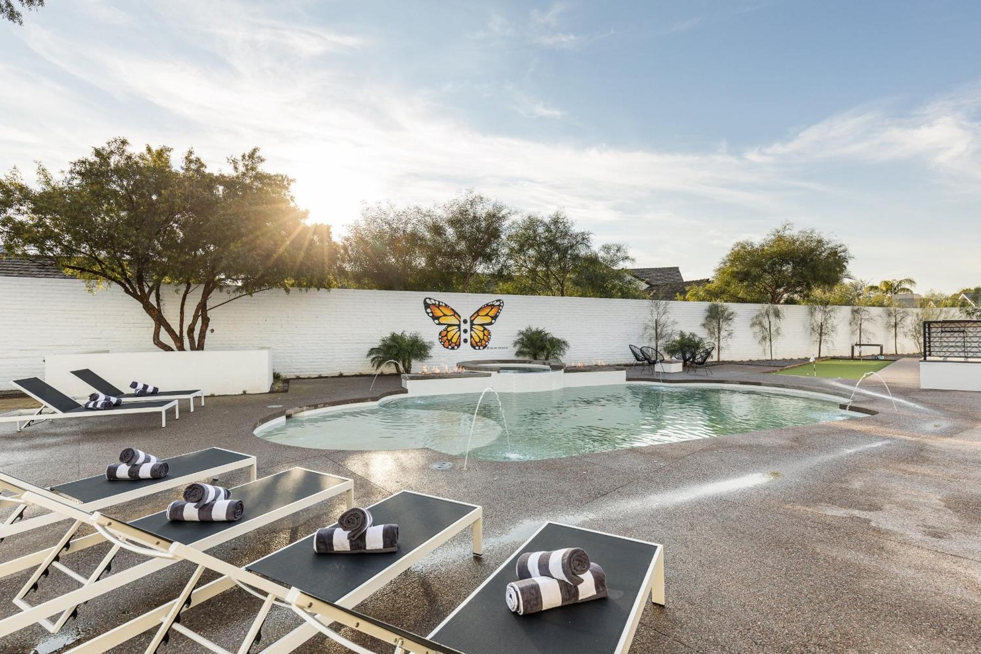 Luxury Micro-Resort, Theater, Sauna, Heated Pool Phoenix Exteriör bild