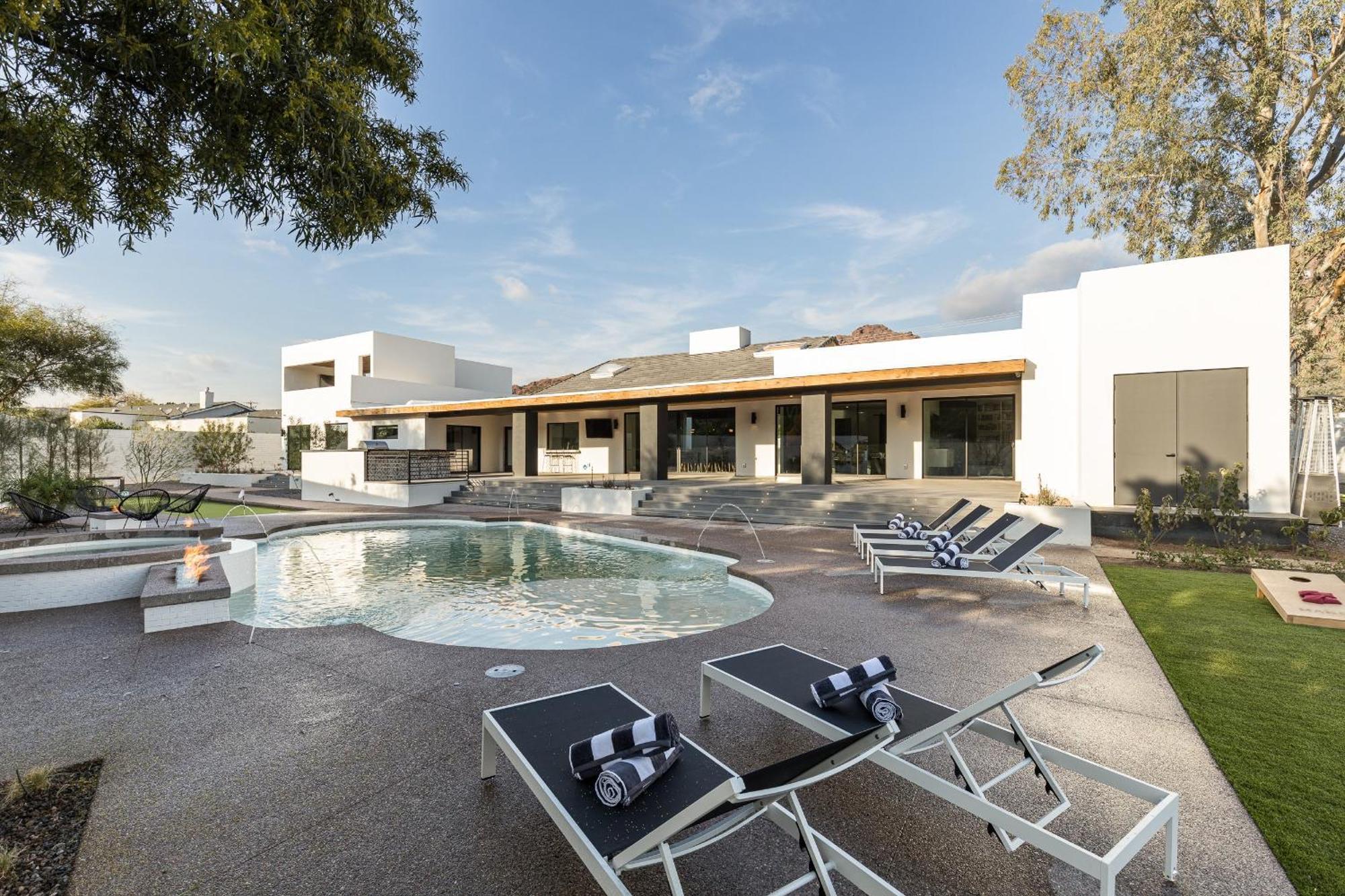 Luxury Micro-Resort, Theater, Sauna, Heated Pool Phoenix Exteriör bild