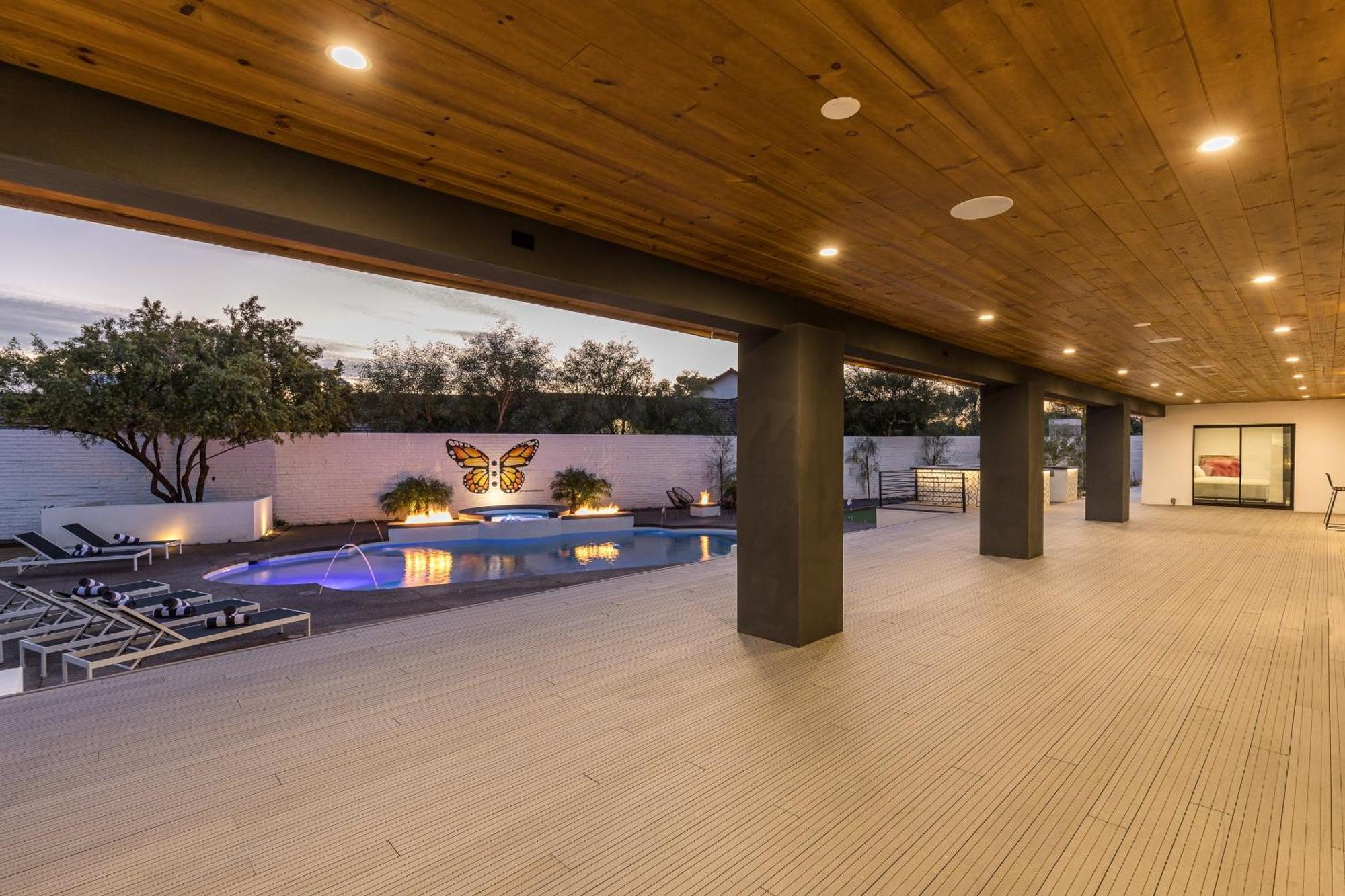 Luxury Micro-Resort, Theater, Sauna, Heated Pool Phoenix Exteriör bild