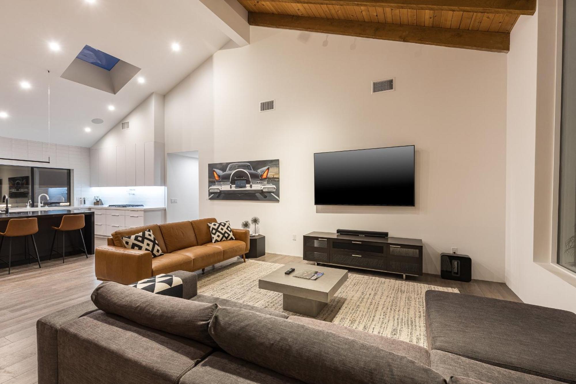 Luxury Micro-Resort, Theater, Sauna, Heated Pool Phoenix Exteriör bild